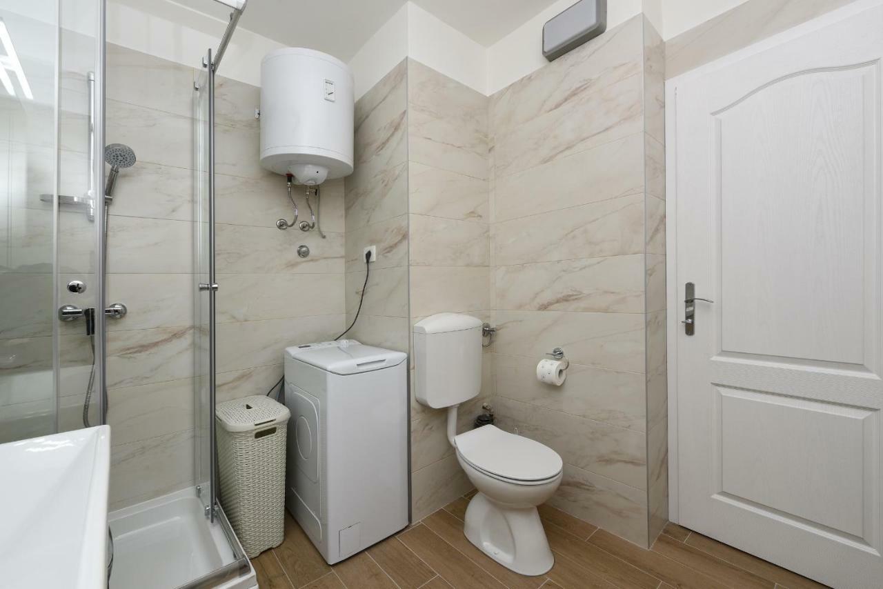 July Apartment Zadar Bagian luar foto