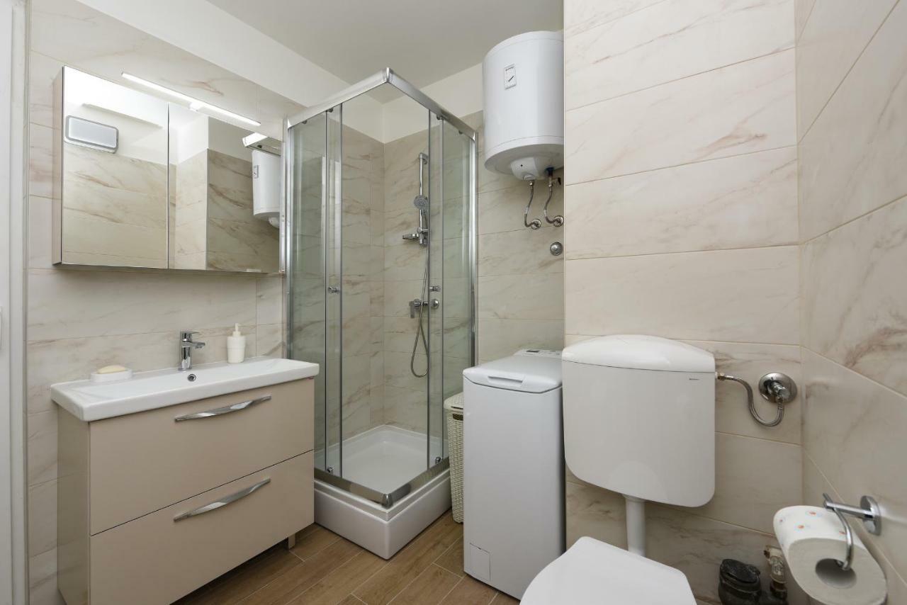 July Apartment Zadar Bagian luar foto