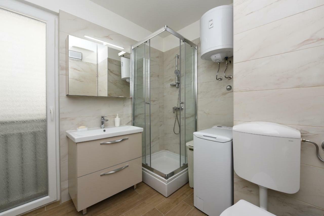 July Apartment Zadar Bagian luar foto