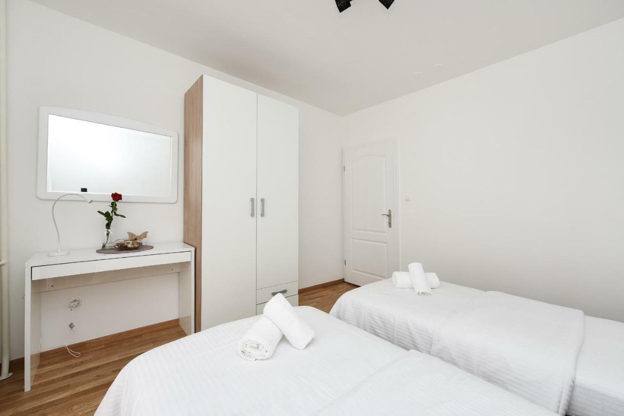 July Apartment Zadar Bagian luar foto